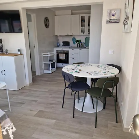 Vivenda Branca Nyaraló *